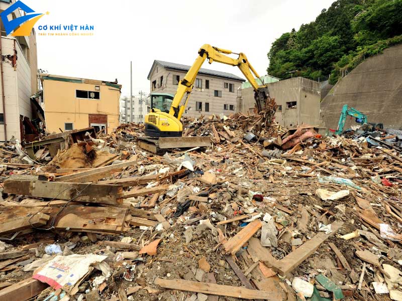 Vận chuyển trạc thải tại Long Biên. 2 Vận chuyển trạc thải