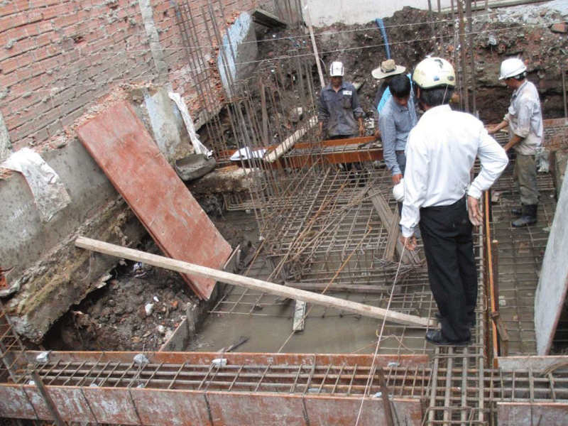 Đào móng nhà tại Đan Phượng 2 Đào móng nhà