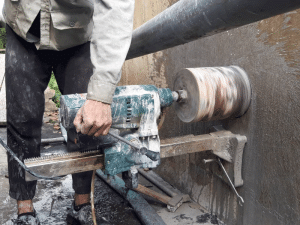 Khoan cắt bê tông